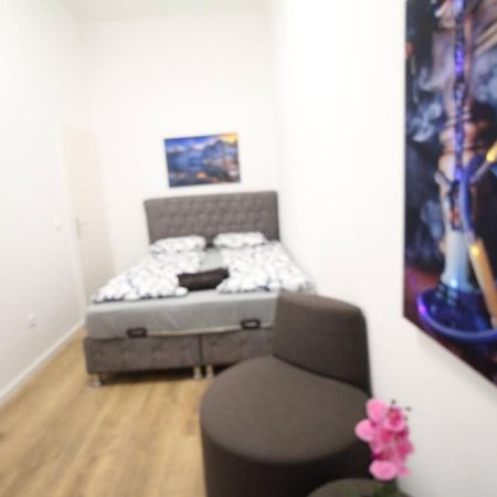 Modern Double Room Js B Виена Екстериор снимка