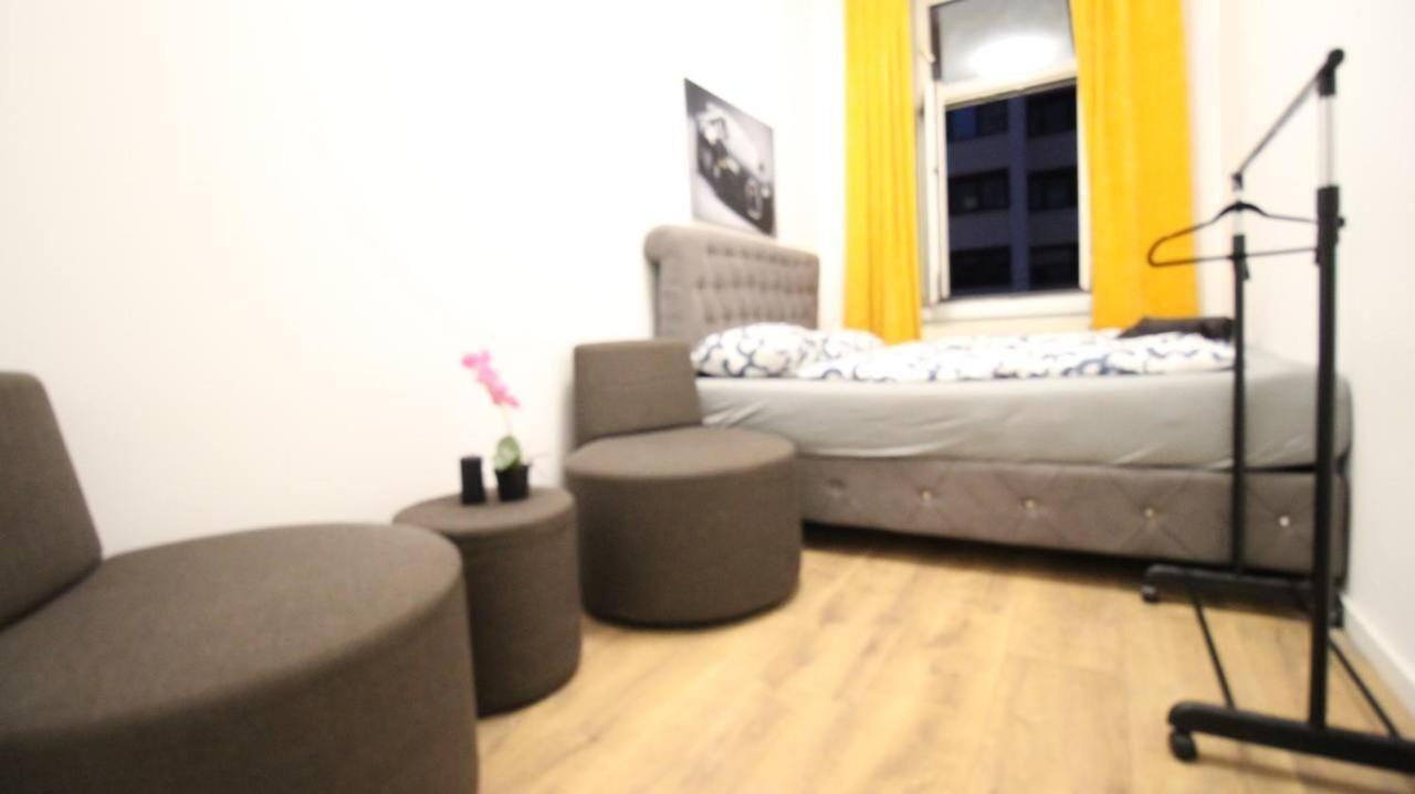 Modern Double Room Js B Виена Екстериор снимка